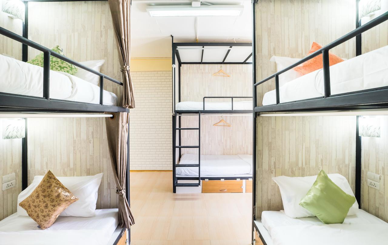 Hostel At Thonglor Bangkok Esterno foto