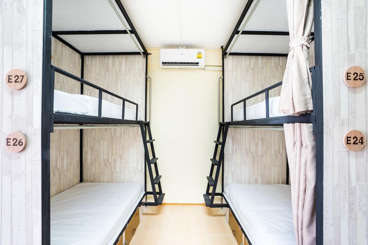 Hostel At Thonglor Bangkok Esterno foto